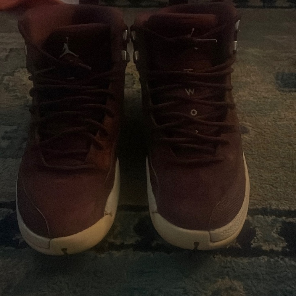 Maroon Jordan 12 Retro
